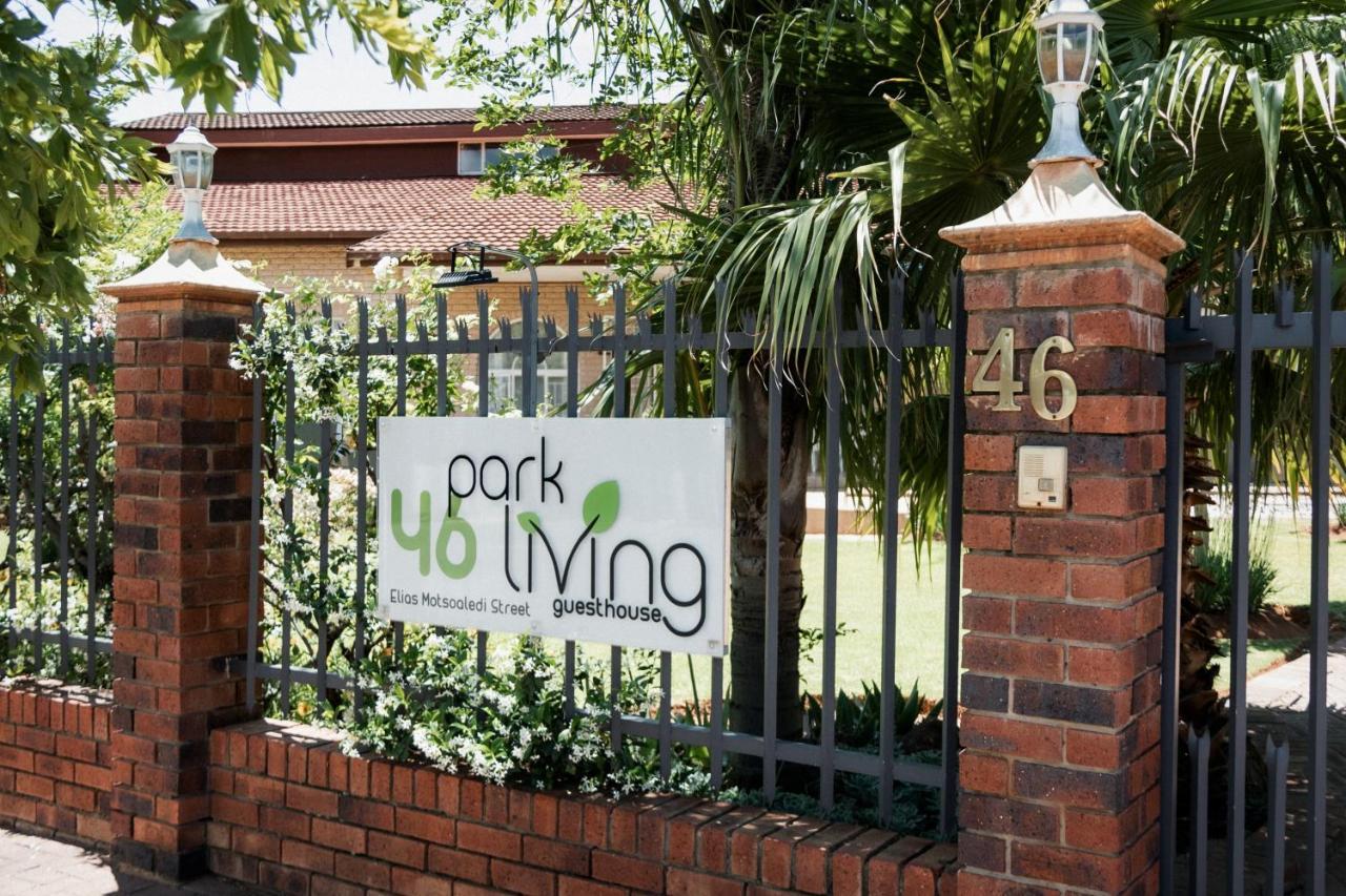 Park Living Guesthouse Bloemfontein Extérieur photo